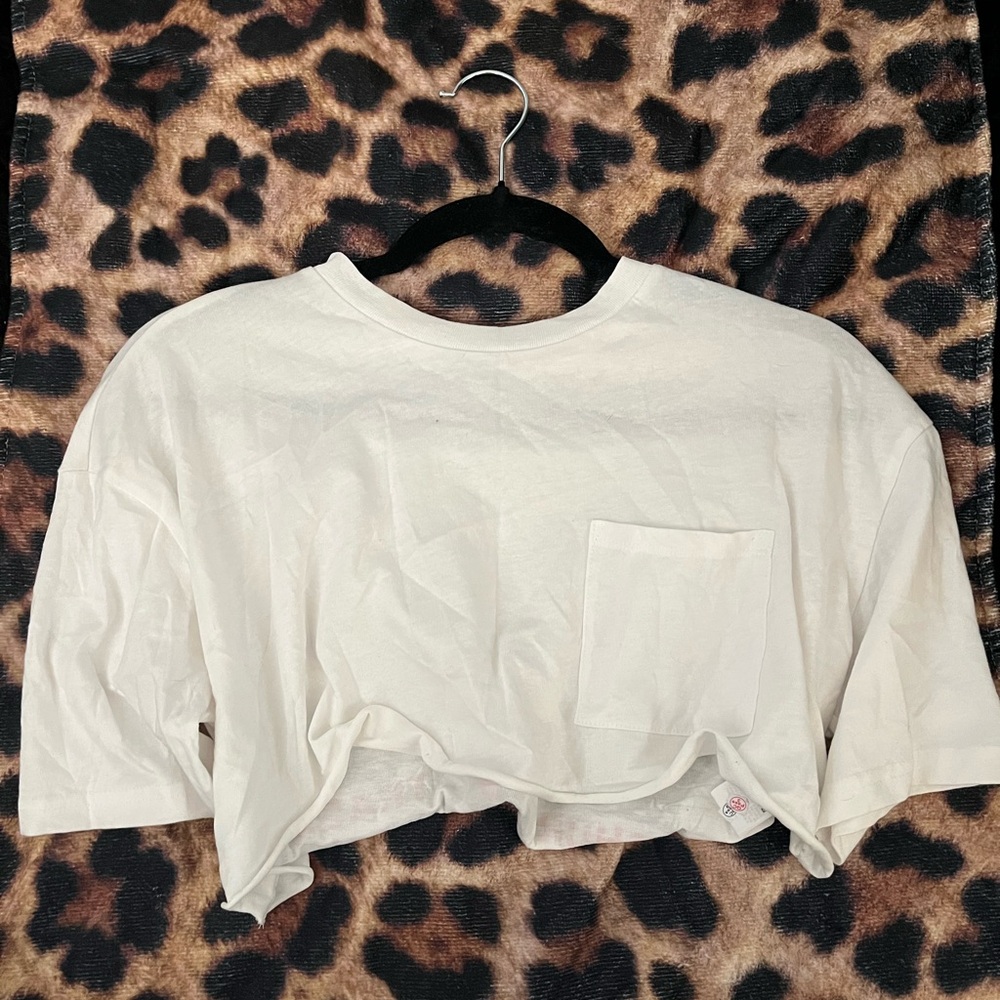 cropped graphic tee